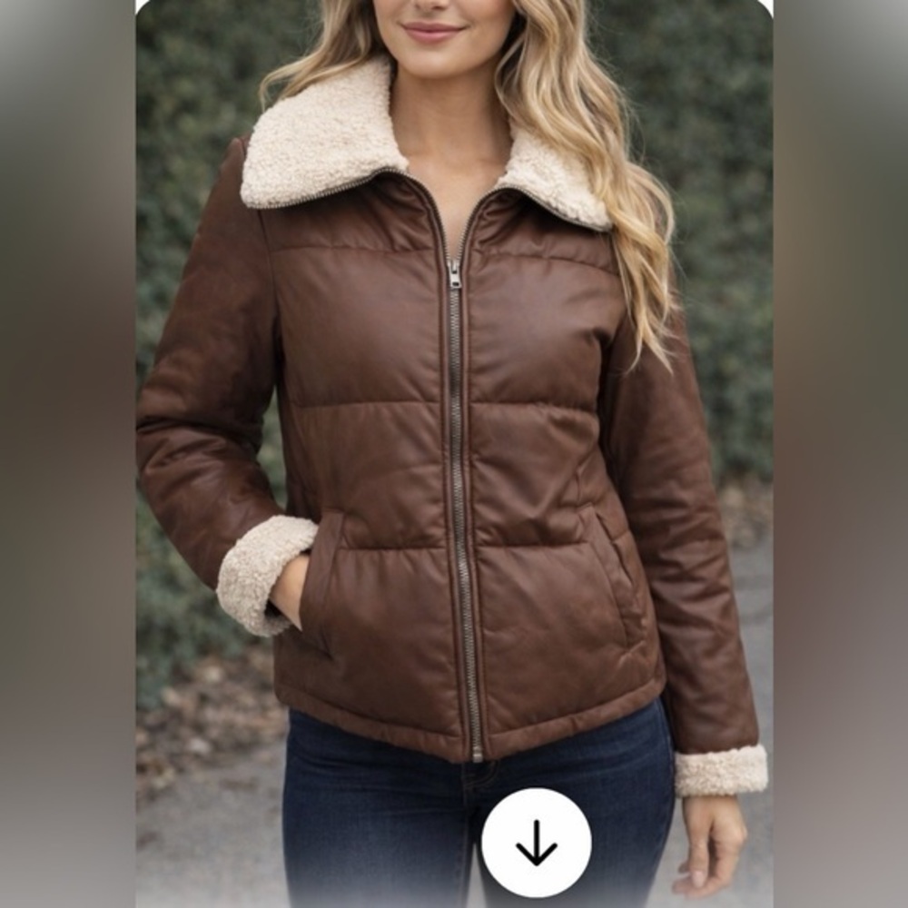 Levi's Women's Breanna faux leather puffer jacket w a sherpa-lined collar&cuffs